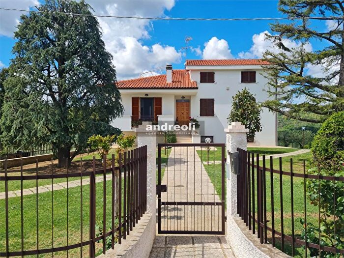 Casa con 5 locali in vendita in San Paolo Di Jesi