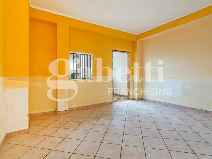 Appartamento trilocale in vendita in Via Giovanni Pascoli, Mugnano Di Napoli