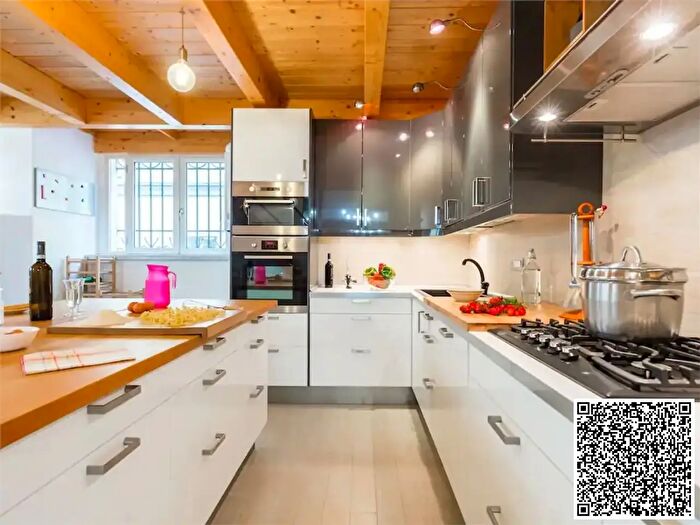 Appartamento bilocale in vendita in Napoli