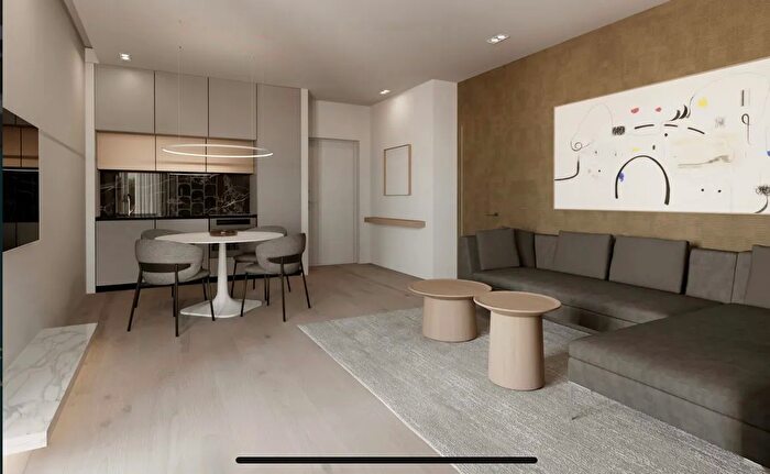 Appartamento trilocale in vendita in Via Pistoiese, Firenze