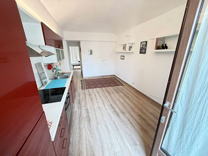 Appartamento bilocale in affitto in Via Saluzzo, San Salvario Dante, Torino