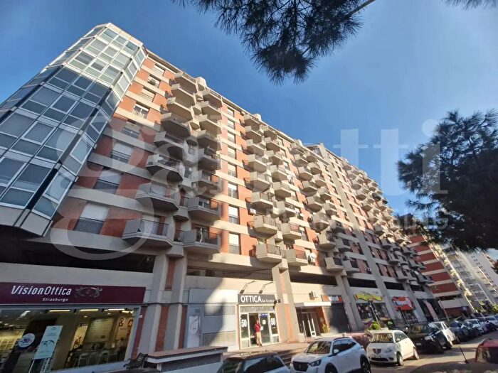 Appartamento con 5 locali in vendita in Via Alcide De Gasperi, Palermo