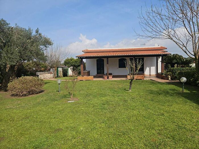 Casa con 6 locali in affitto in Via Campo la Mola, Centro, San Felice Circeo