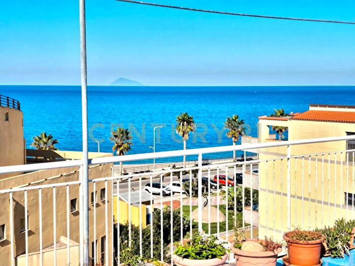 Appartamento quadrilocale in vendita in Via Tripoli, Capo DOrlando