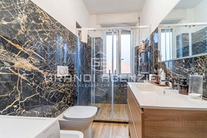 Appartamento trilocale in vendita in Parma