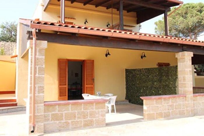 Appartamento bilocale in affitto in Via Volito, Patu