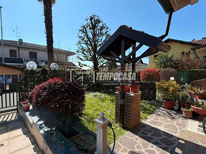 Casa con 5 locali in vendita in Via Evangelista Torricelli, Lentate Sul Seveso