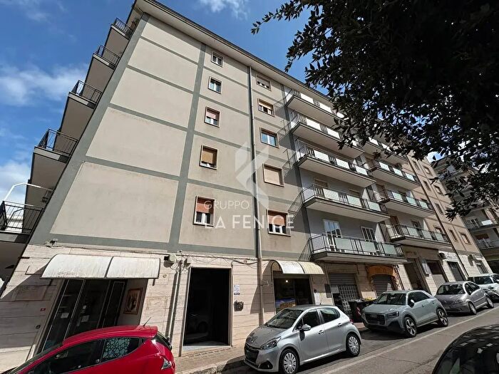Appartamento trilocale in vendita in Via Grazia Deledda, Martina Franca