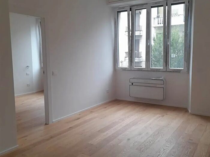 Appartamento bilocale in vendita in Via Macchi, Milano