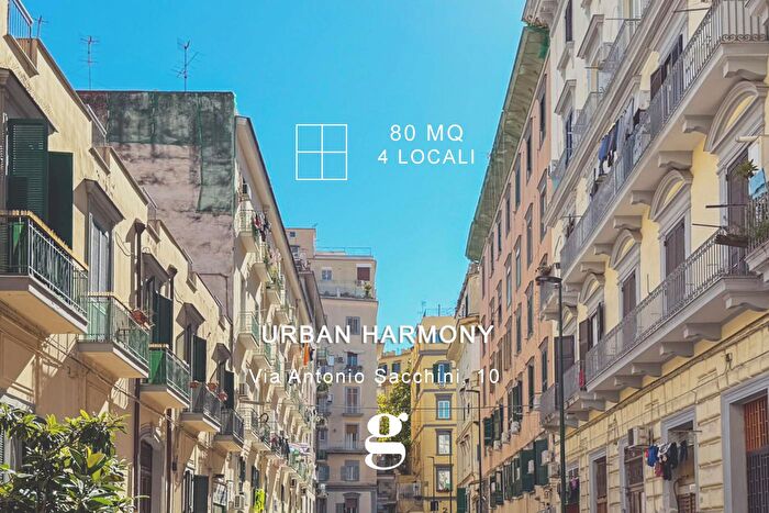 Appartamento quadrilocale in vendita in Via Antonio Sacchini, Napoli