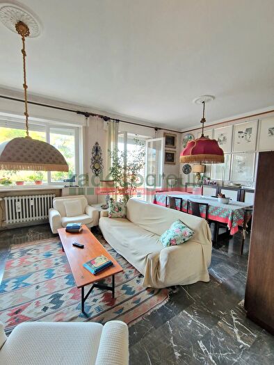 Appartamento con 7 locali in vendita in Via dei Sette Santi, Livorno