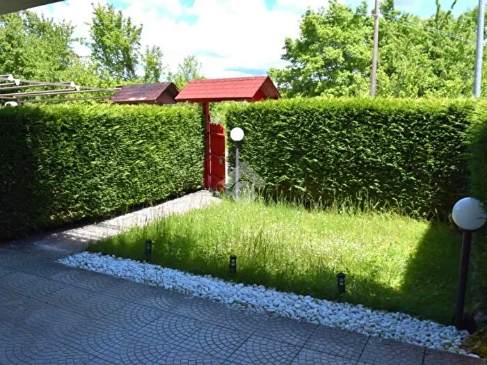Appartamento trilocale in vendita in Via Valsugana, Sante Marie