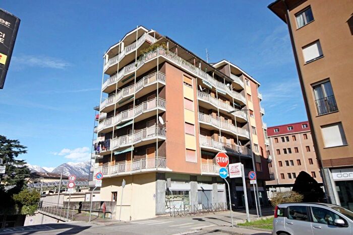 Appartamento trilocale in vendita in Via Armando Diaz Domodossola, Domodossola