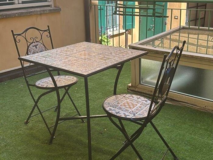 Appartamento monolocale in affitto in Via San Petronio Vecchio, Santo Stefano, Bologna