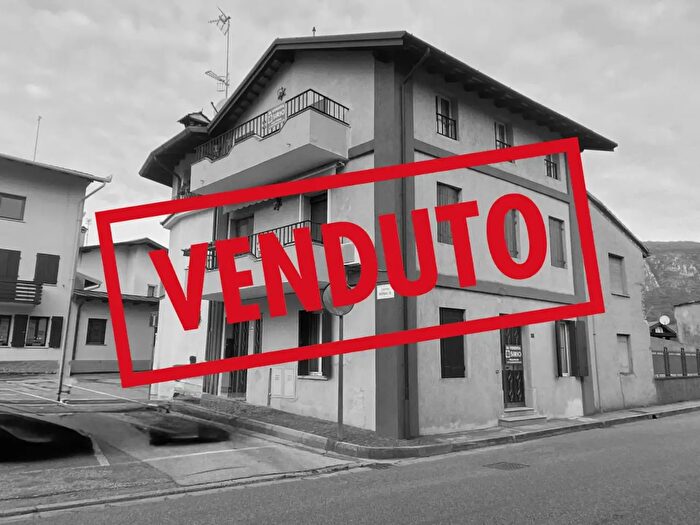 Appartamento bilocale in vendita in Via Centa, Nimis