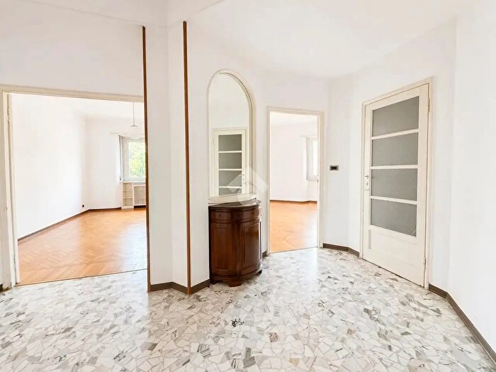 Appartamento con 5 locali in vendita in Piazzale Bacone, Milano