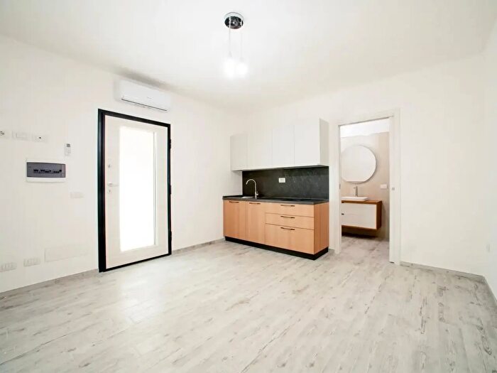 Appartamento monolocale in vendita in Via Nazionale, Orosei