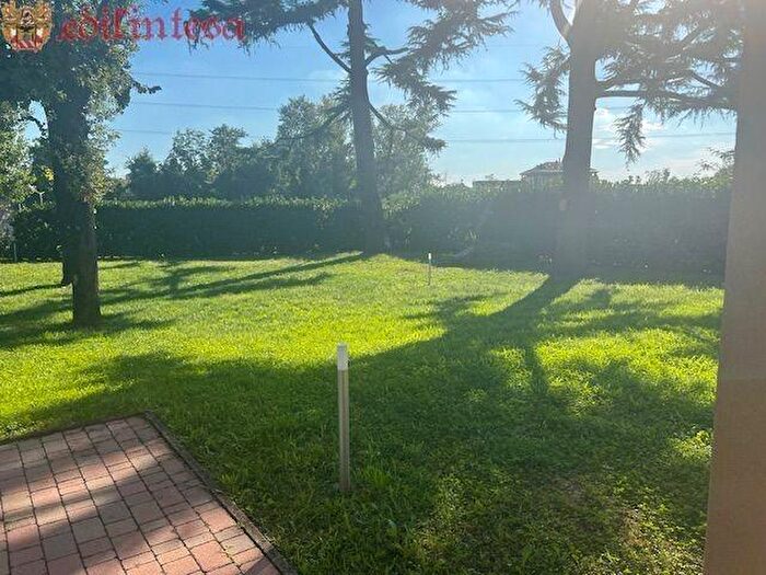 Appartamento quadrilocale in vendita in Via Borgazzi, Monza