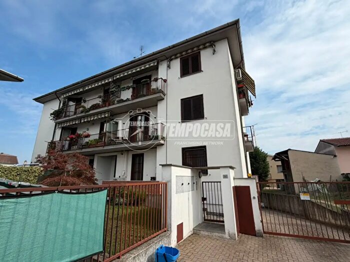 Appartamento trilocale in vendita in Via Enrico Berlinguer, Tromello