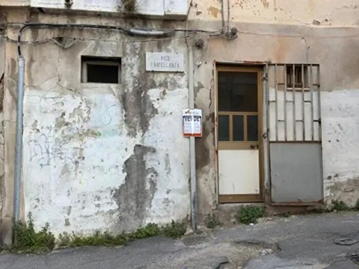 Appartamento monolocale in vendita in Via Candore, Messina