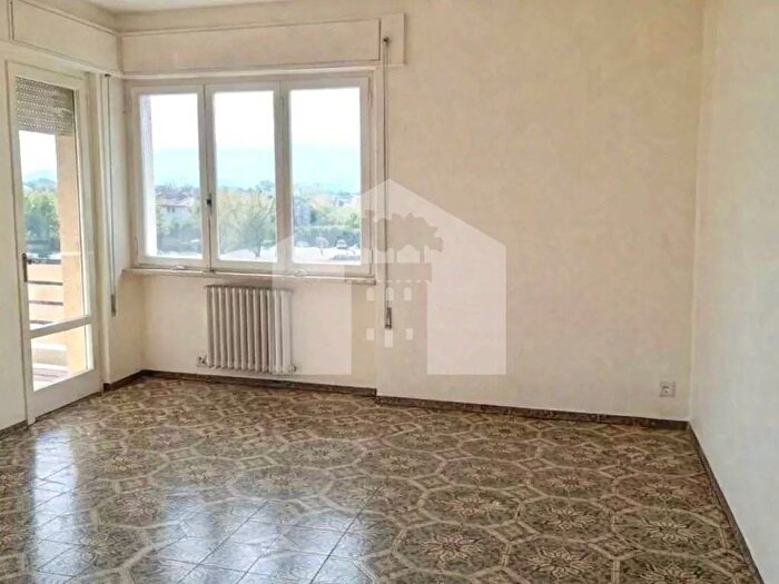 Appartamento con 6 locali in affitto in SantAnna, Lucca