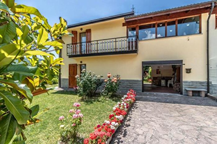 Casa con 5 locali in vendita in Monghidoro