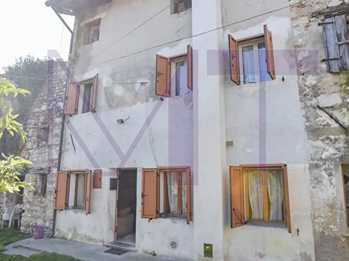 Casa quadrilocale in vendita in Via Julia, San Vito Al Torre