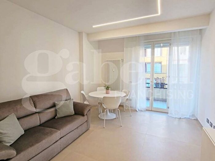 Appartamento trilocale in affitto in via emilia est, SantAgnese Università, Modena