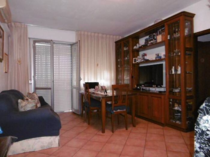 Appartamento quadrilocale in affitto in Semicentro, Cascina