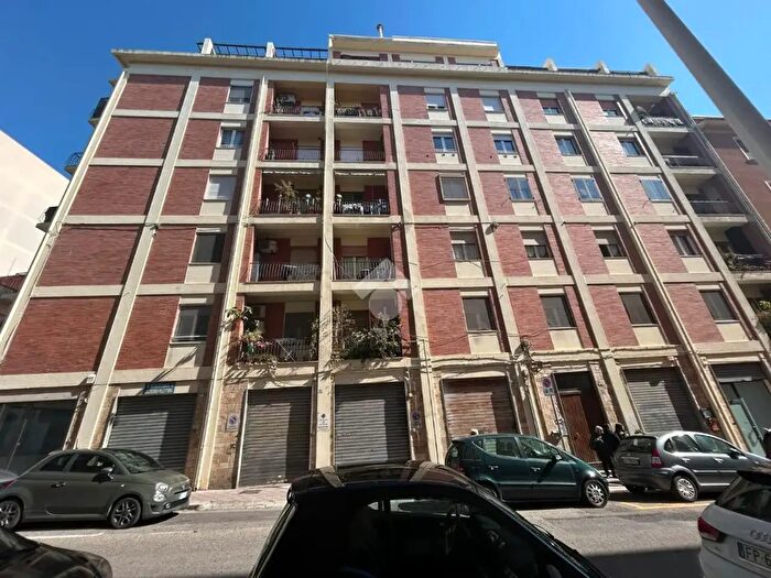 Appartamento quadrilocale in vendita in Via Goffredo Mameli, Cagliari