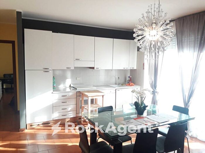 Appartamento bilocale in affitto in Via Giuseppe Micheli, Centro, Langhirano