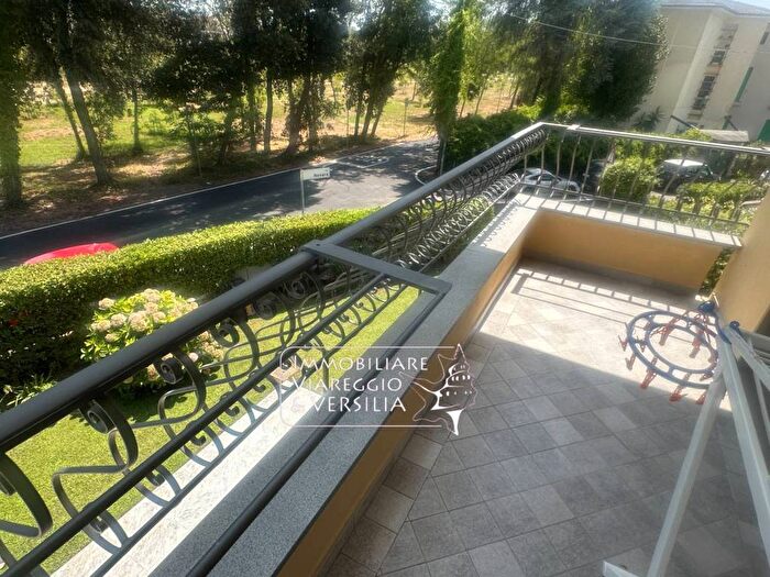 Appartamento quadrilocale in affitto in via Digione, Città Giardino, Viareggio