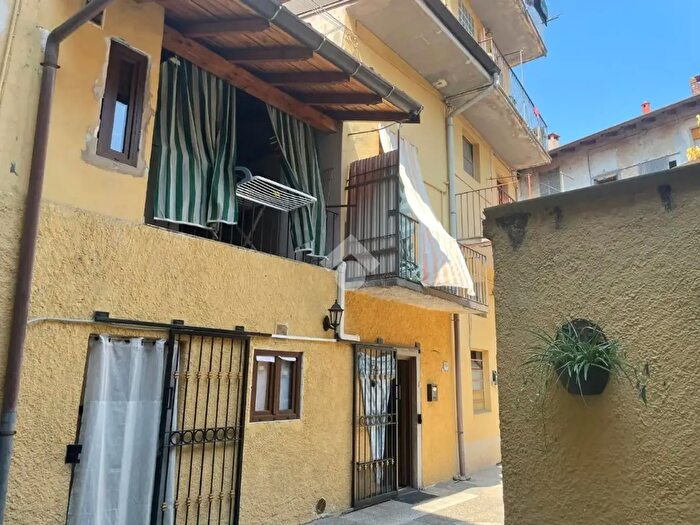 Appartamento trilocale in vendita in Via Roma, Somma Lombardo