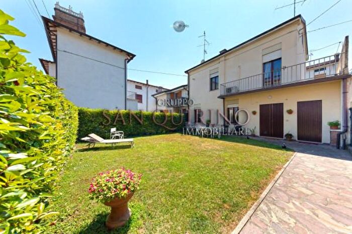 Casa quadrilocale in vendita in Via Gorizia, Guastalla