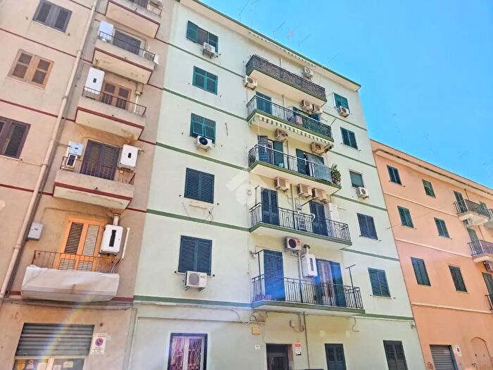 Appartamento bilocale in vendita in Via d'alò Alfieri, Taranto