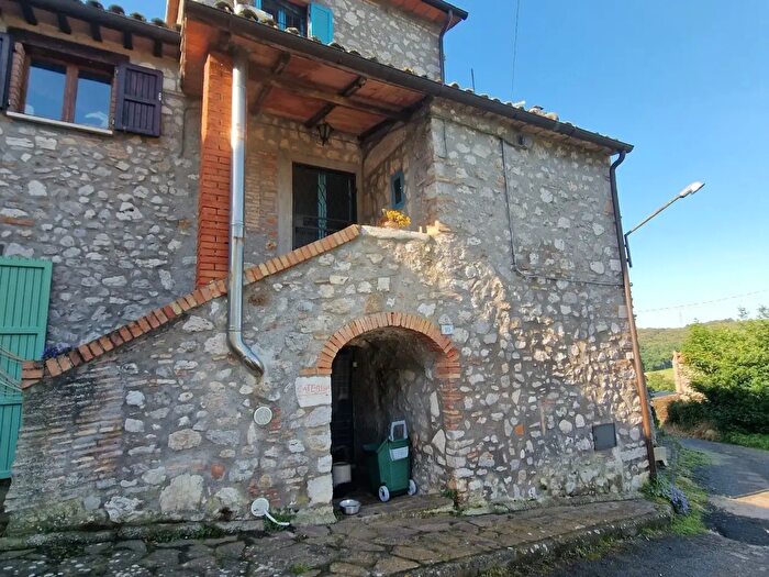 Casa con 6 locali in vendita in Via Dante Alighieri, Guardea