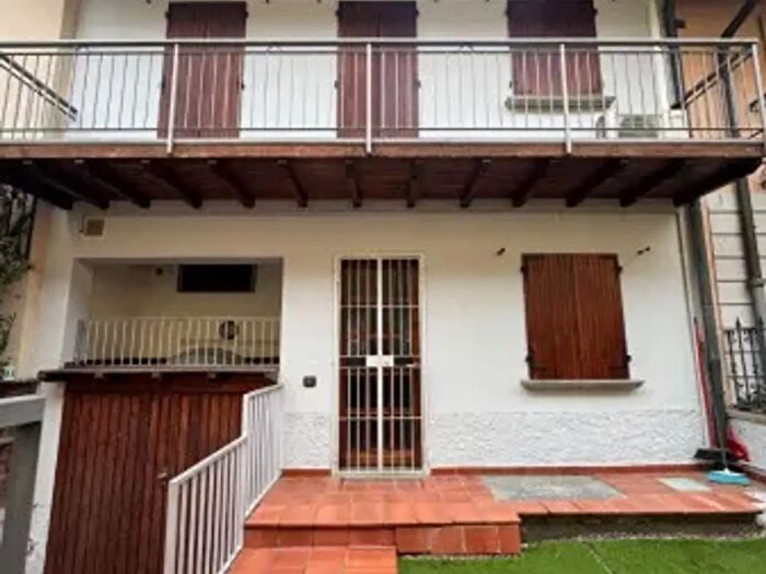 Casa trilocale in vendita in Via Giuseppe Maffi, Romano Di Lombardia