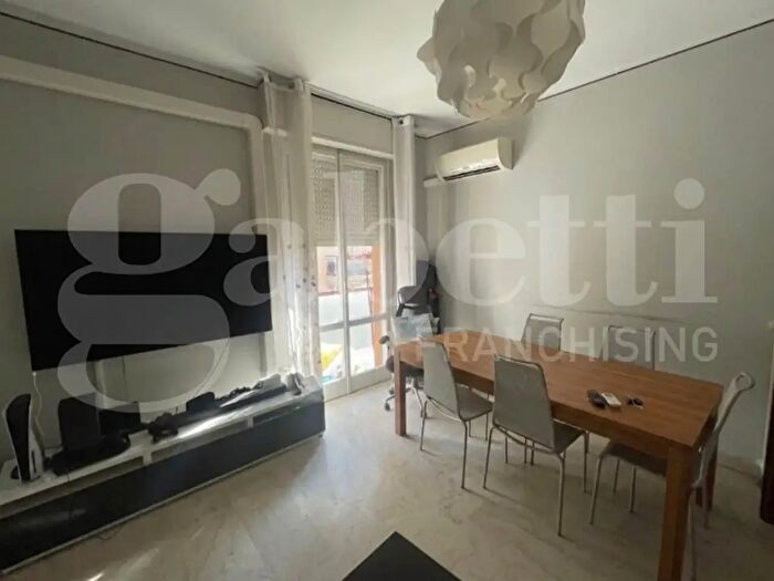 Appartamento quadrilocale in vendita in Via Pelusia, Modena