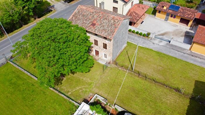 Casa quadrilocale in vendita in Via Sclaunicco, Lestizza
