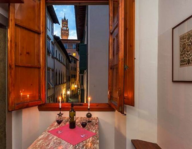 Appartamento trilocale in affitto in PIAZZA SAN REMIGIO, Signoria Uffizi, Firenze