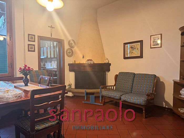 Appartamento quadrilocale in affitto in Via Martiri della Libertà, Centro, Montale