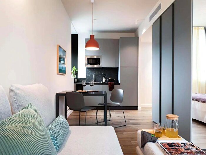 Appartamento monolocale in affitto in Viale Corsica, Milano