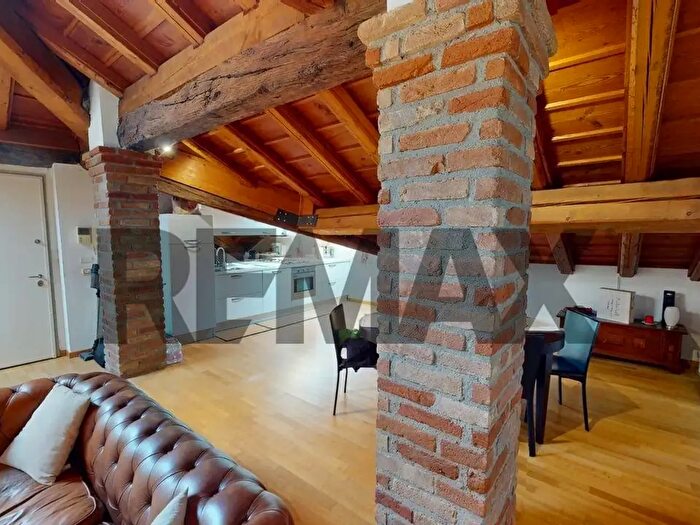 Appartamento trilocale in vendita in Via Giuseppe Mazzini, Cava Manara