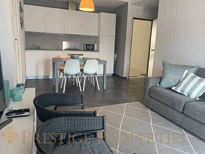 Appartamento trilocale in affitto in Viale Vincenzo Bellini, Alba Mare, Riccione