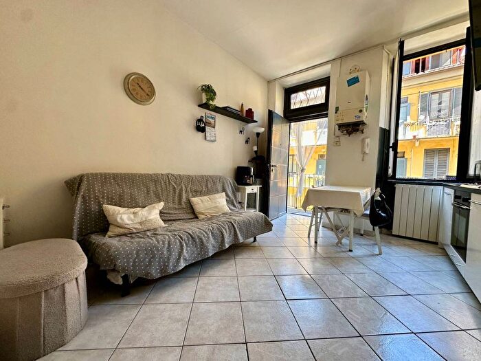 Appartamento monolocale in affitto in Corso San Gottardo, Milano