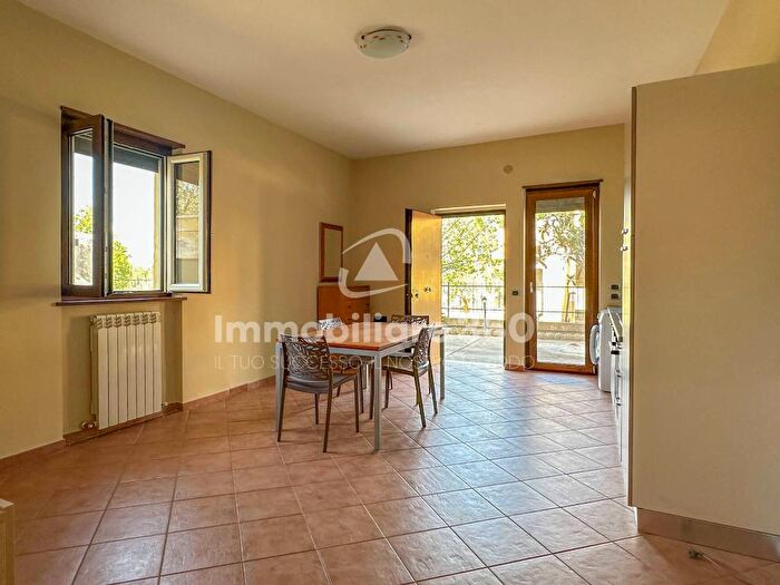 Appartamento bilocale in affitto in Via Malvitani, Marano Marchesato