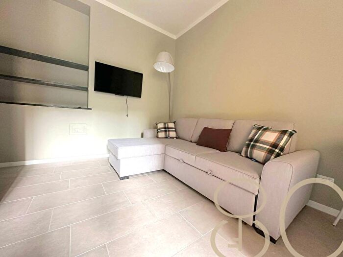 Appartamento bilocale in affitto in Via Vespri Siciliani, Giambellino, Milano