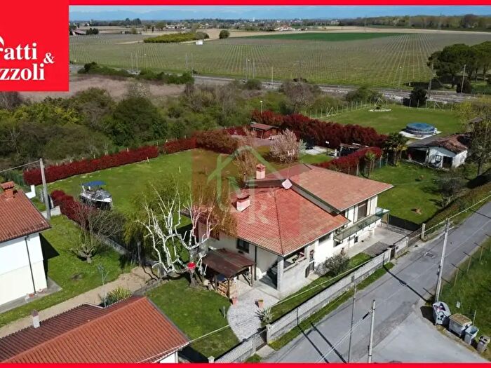 Casa con 5 locali in vendita in Via Ermellino, Fiumicello Villa Vicentina