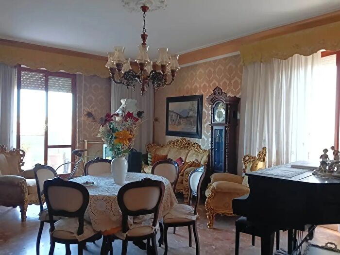 Appartamento con 5 locali in vendita in Civitanova Marche