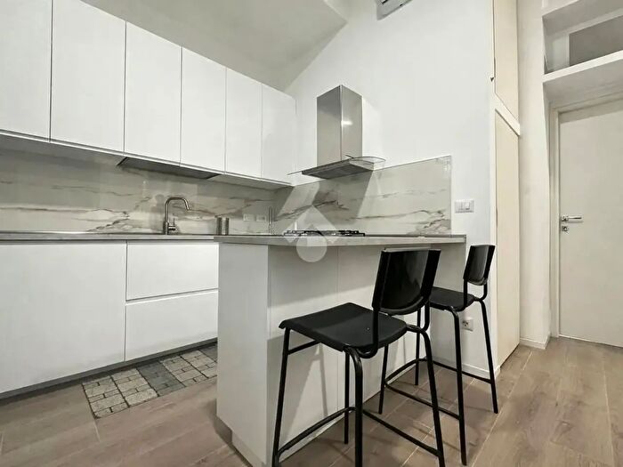 Appartamento bilocale in affitto in Via Cipro, Milano